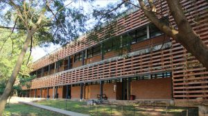 Edificio: FADA-UNA, Campus de San Lorenzo. Cortesía