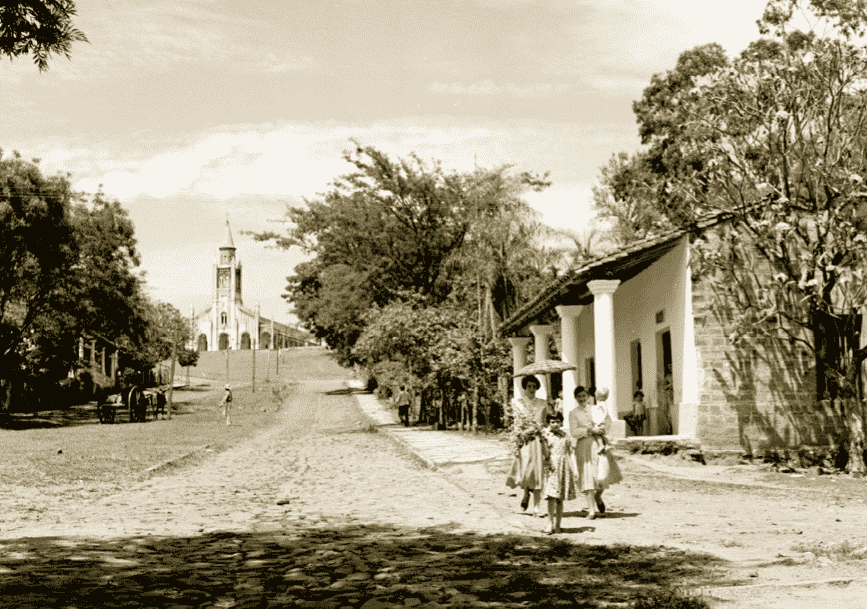 Areguá © Eugene Vernon Harris, 1941. Cortesía