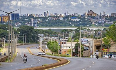 Encarnación, la capital del Departamento de Itapúa, es uno de los lugares que se usan para cruzar ilegalmente por el Paraná. Foto: Getty.