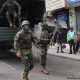 El Ejército y la Policía llevarán a cabo controles de armas, inspecciones y patrullajes las 24 horas del día, según el decreto anunciado por el presidente Guillermo Lasso. Foto: Picture Aliance.