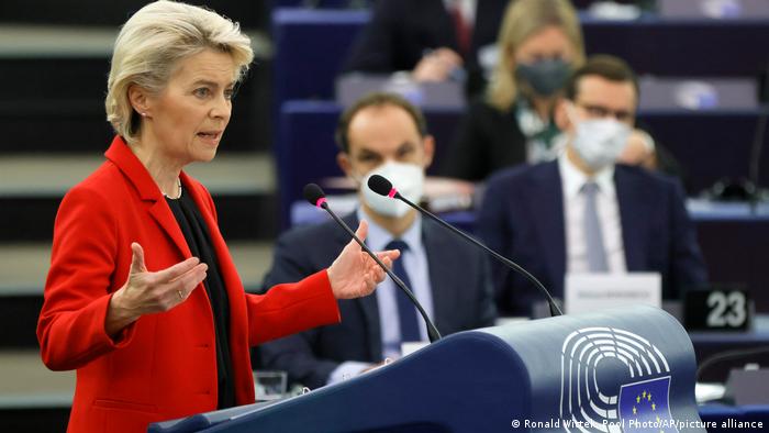 La presidenta de la Comisión Europea, Ursula von der Leyen, manifestó en una cumbre de líderes de la UE que fue “muy clara” en que el bloque no financiará este tipo de infraestructuras. Foto: Picture Aliance.