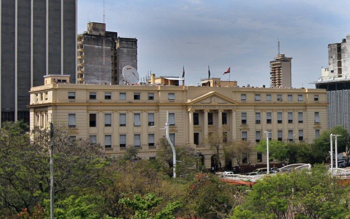 Banco Nacional de Fomento. Foto: Archivo