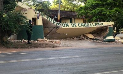 Así quedó la entrada principal de la Caballería. (Foto Gentileza)