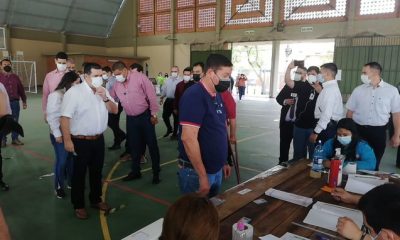 El exmandatario votó en el colegio Goethe. (Foto Radio Unión)