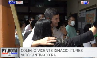 Santiago Peña ya sufragó. (Vídeo captura NPY)