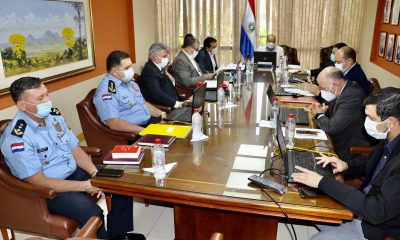 Reunión sobre seguridad en el Senado.