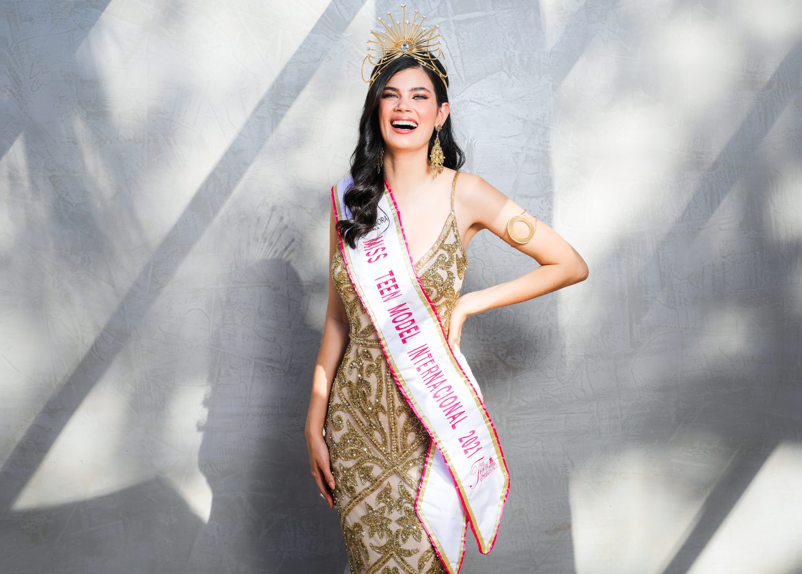 Una risueña Caia Cibils Daher, como Miss Teen Model Internacional