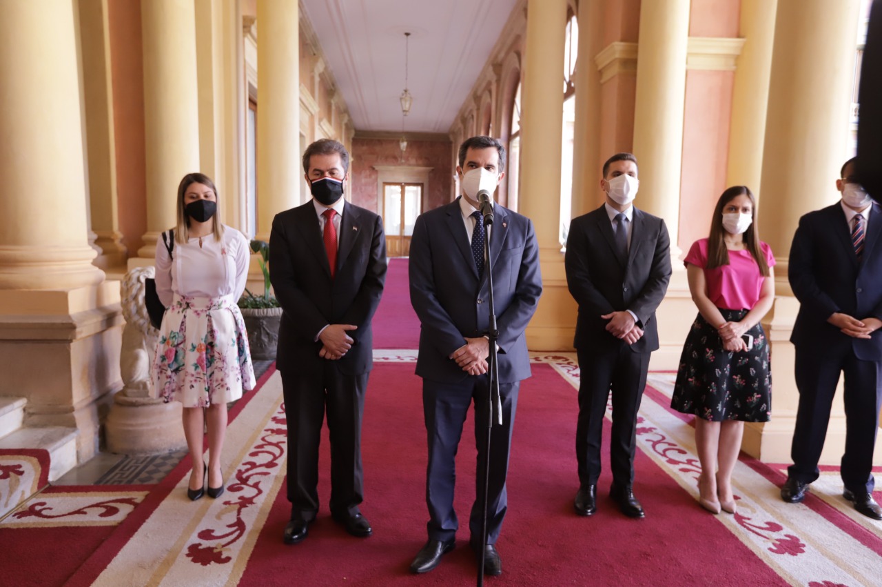 Durante la conferencia de prensa en el Palacio de Gobierno sobre el veto parcial de la Ley de servicios de Confianza de transacciones electrónicas. (Foto Presidencia).