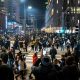 Durante la protesta en Rótterdam decenas de personas fueron detenidas y siete resultaron heridas, en un hecho que el alcalde, Ahmed Aboutaleb, calificó como una "orgía de violencia". Foto: Agencias.