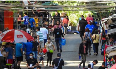 La gente va llegando al Black Friday. (Foto Ahora CDE)