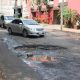 Los baches "adornan" la ciudad de San Lorenzo. (Foto Mirtha Ozuna).