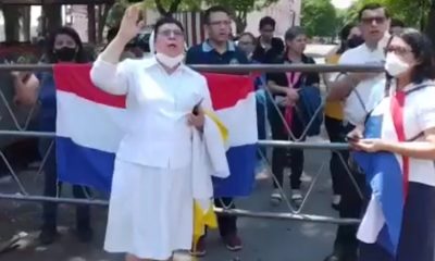 La manifestación de las monjas. (Radio Ñandutí)