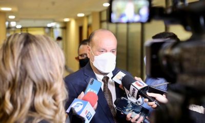 El titular del Congreso habló hoy con los medios de prensa. (Foto: Radio 1000)