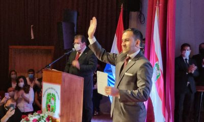 Felipito Salomón juró como intendente de San Lorenzo. (Foto Radio Ñanduti).