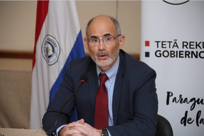 Mauricio Villafuerte, jefe de Misión del FMI. Foto: Ministerio de Hacienda.