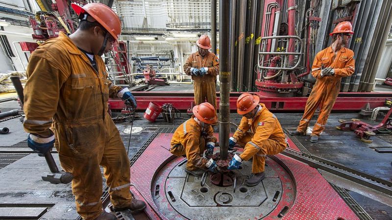 Los nuevos proyectos de exploración de petróleo podrán enfrentar dificultades para obtener financiamiento. Foto: Getty.