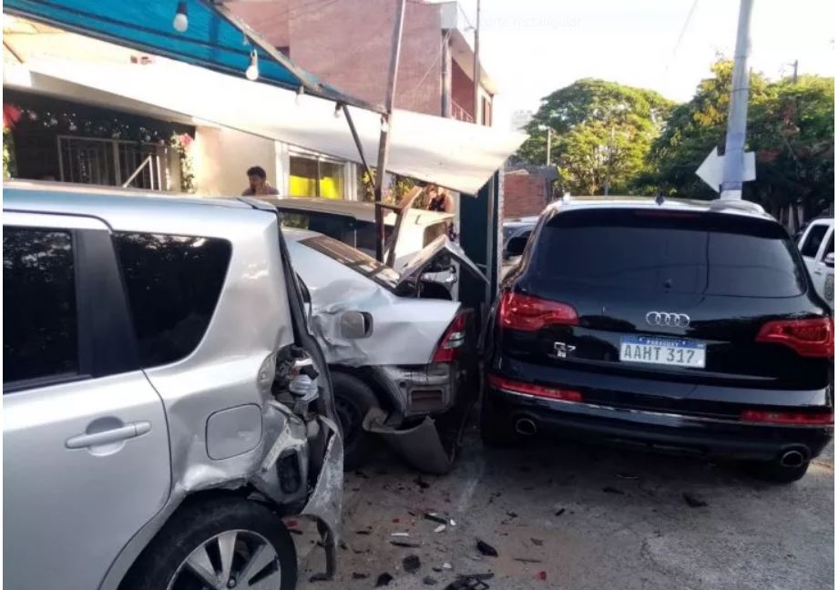 El accidente ocurrió sobre la calle Denis Roa, de Asunción. (Foto: Gentileza)