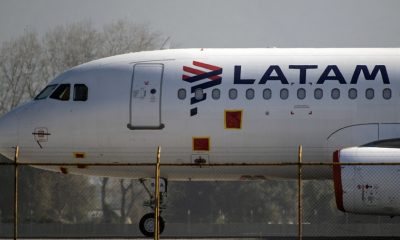 La Agencia Nacional de Aviación Civil dijo que "está monitoreando los casos de enfermedades respiratorias causadas en pilotos, asistentes de vuelo y otros profesionales de la industria aérea". Foto: Agencias.