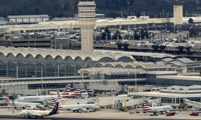 Unos 3.400 vuelos, tanto internos como internacionales, fueron suspendidos para el sábado. El fenómeno será particularmente intenso en el noreste y afectará a Nueva York y Boston. Foto: Agencias.