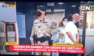 Imagen captada de televidión del momento de la intervención.