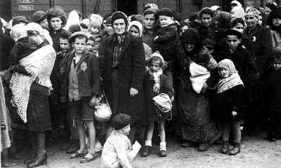 Víctimas llegadas de Hungría al campo de exterminio de Auschwitz en 1944.