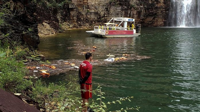 Desprendimiento de roca en Brasil deja, hasta ahora, ocho fallecidos. Foto: Agencias.