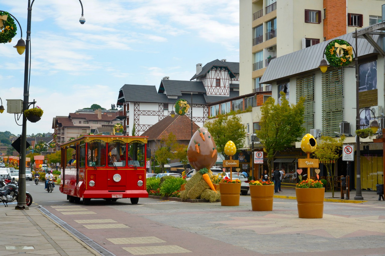 Gramado es uno de los principales destinos invernales de Brasil, pero con un clima agradable que puede ser disfrutado todo el año. Fotos: Embratur.