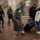 Ciudadanos ucranianos en la estación de ferrocarril, saliendo de Kiev. Foto: Picture Aliance.