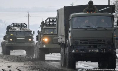 Vehículos militares rusos hoy en la región fronteriza de Belgorod. Foto: Imago Images.