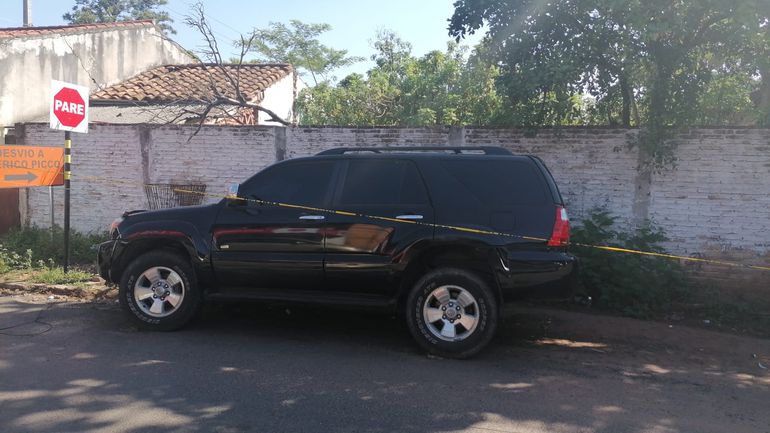 La camioneta del ciudadano ruso fue encontrada hace unos días en Villa Elisa. (Foto Gentileza Radio Ñandutí)