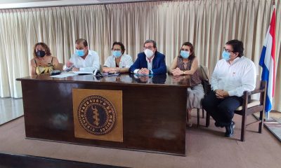 Momento de la conferencia de prensa brindada por representantes del Círculo Paraguayo de Médicos. (Foto Gentileza)