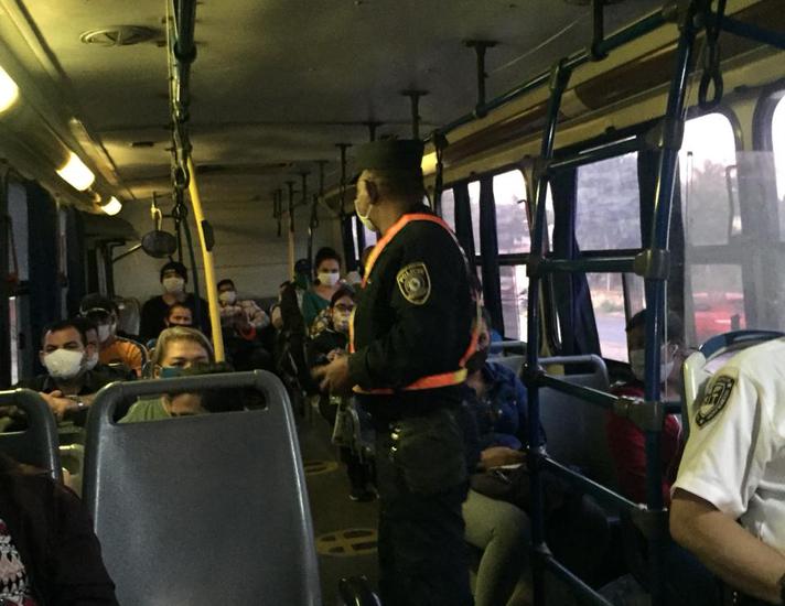 La Policía realizará controles aleatorios en los colectivos. (Foto Gentileza- Canal 13)