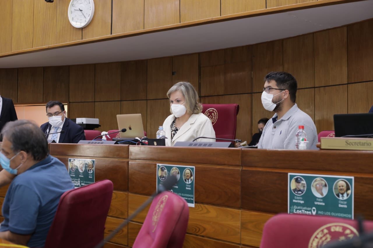 La Comisión Permanente del Congreso en su última sesión. (Foto Senado).