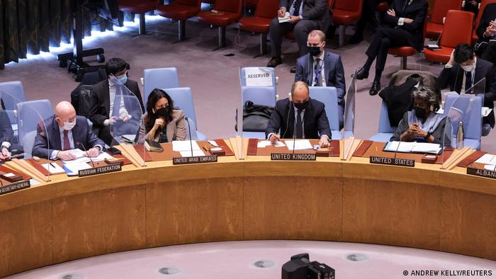 Los representantes de Rusia, Reino Unido y Estados Unidos, reunidos en el Consejo de Seguridad de la ONU en Manhattan, Nueva York, EE. UU. Foto: DW.