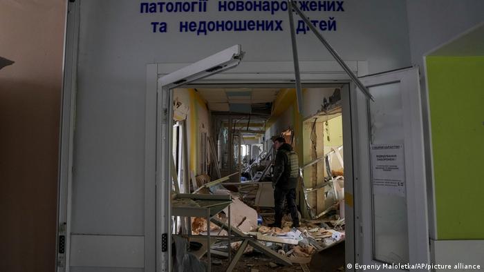 Hospital de Mariupol, destruido por las tropas rusas este jueves 9 de marzo. Foto: Picture Aliance.