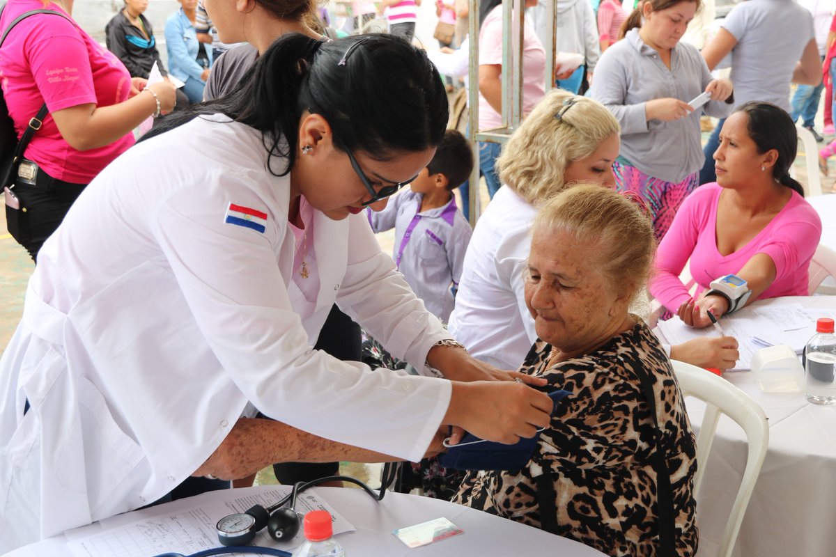 Mujeres acceden a los servicios de salud. Fotos: Ministerio de la Mujer