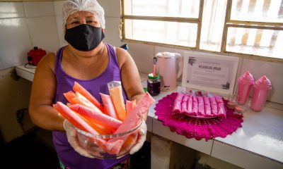 “Helados del Hogar” apostó por sofisticar helados en bolsita con combos especiales para venta al público. (Foto Gentileza)