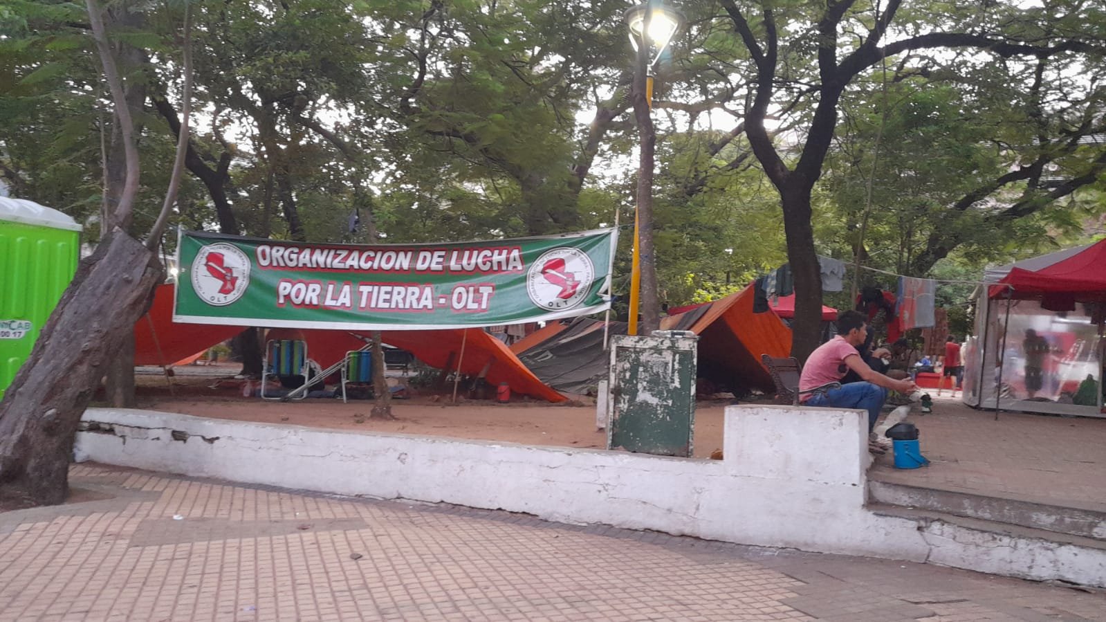 Varios labriegos ya se instalaron en la capital del país. (Foto Twitter @RebecaFerreiraV -Radio 1000 AM)