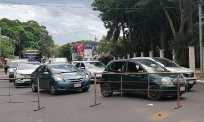 Cierre de la avenida Mariscal López. (Foto Radio Ñandutí)