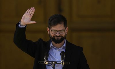 Boric asumió la presidencia de Chile el pasado 11 de marzo de 2022 y su popularidad no tardó para empezar a descender. Foto: EL PAÍS.