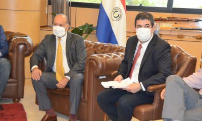 Hugo Velázquez junto a Óscar "Cachito" Salomón. (Foto Senado).