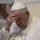 El papa Francisco firmó este 26 de abril una carta apostólica en forma de motu propio mediante la cual establece que la destitución o no de un religioso que cometa un delito de abusos contra un menor quedará en manos del superior mayor de la congregación. . Foto: La Nación Argentina.