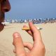 Ya son 115 playas españolas las que han prohibido fumar.Foto: El diario Vasco.
