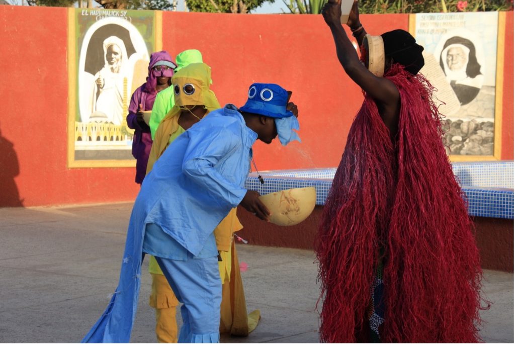 Rafiy Okefolahan, Rendez-nous le Dieu Ogou (Retorno Orisha Ògún). Imagen cortesía de Djibril Drame.