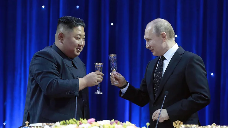 El líder norcoreano Kim Jong Un y el presidente ruso Vladimir Putin. Foto: Infobae. ARCHIVO.