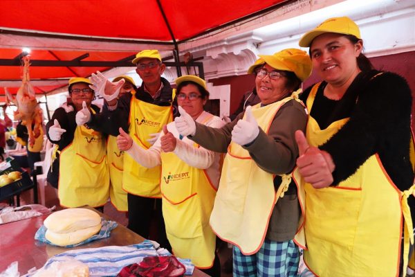 Feria del Indert inició hoy. Foto: Agencia IP