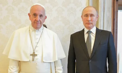 El Papa Francisco junto a Vladimir Putin en una reunión del 2019. Foto: Infobae. ARCHIVO.