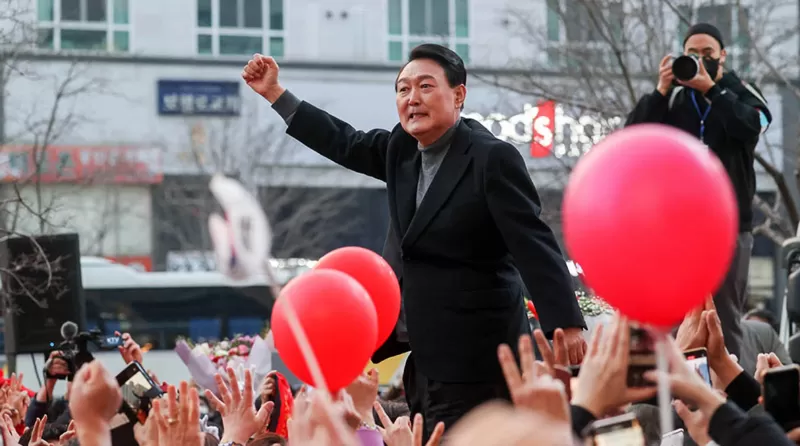 Yoon Suk-yeol está prometiendo en sus discursos que tomará una línea de acción dura respecto a Corea del Norte. Foto: BBC Mundo.