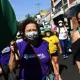 Grupos feministas en El Salvador piden que los abortos involuntarios sean tratados como problemas de salud pública. Foto: BBC Mundo