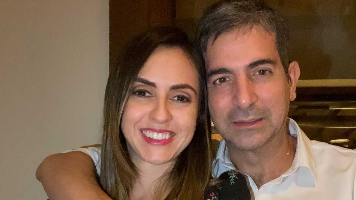 El fiscal ultimado, Marcelo Pecci, con su esposa Claudia Aguilera. Foto: Instagram